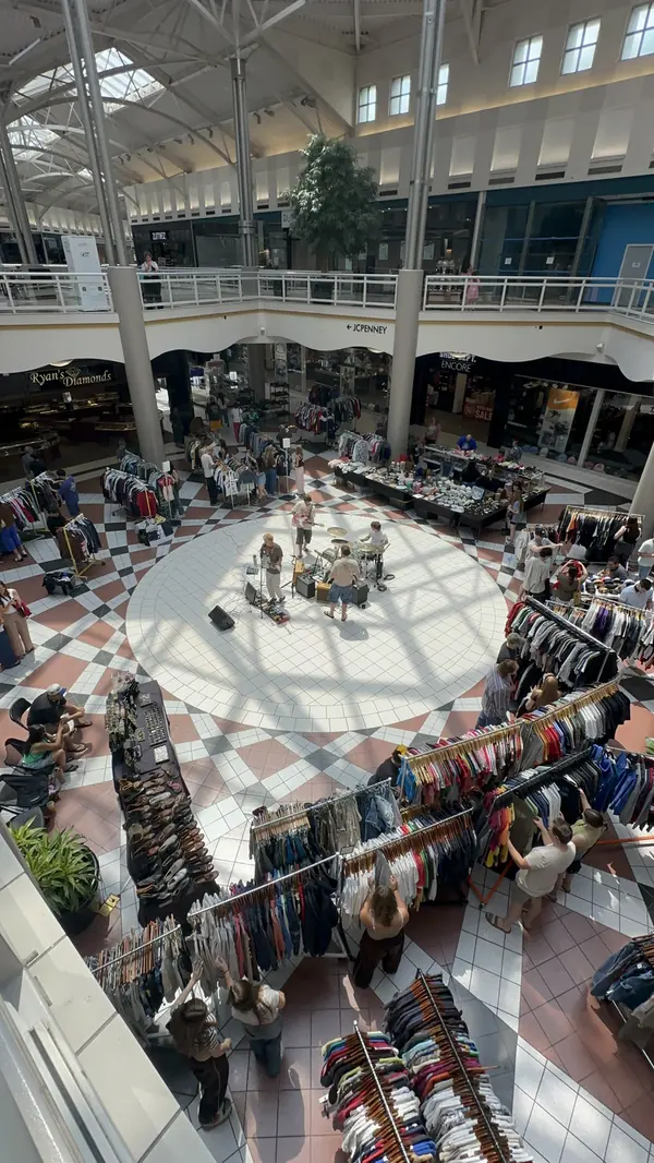View from the upper level of Provo Towne Centre looking down on DogPaw and the farmers market